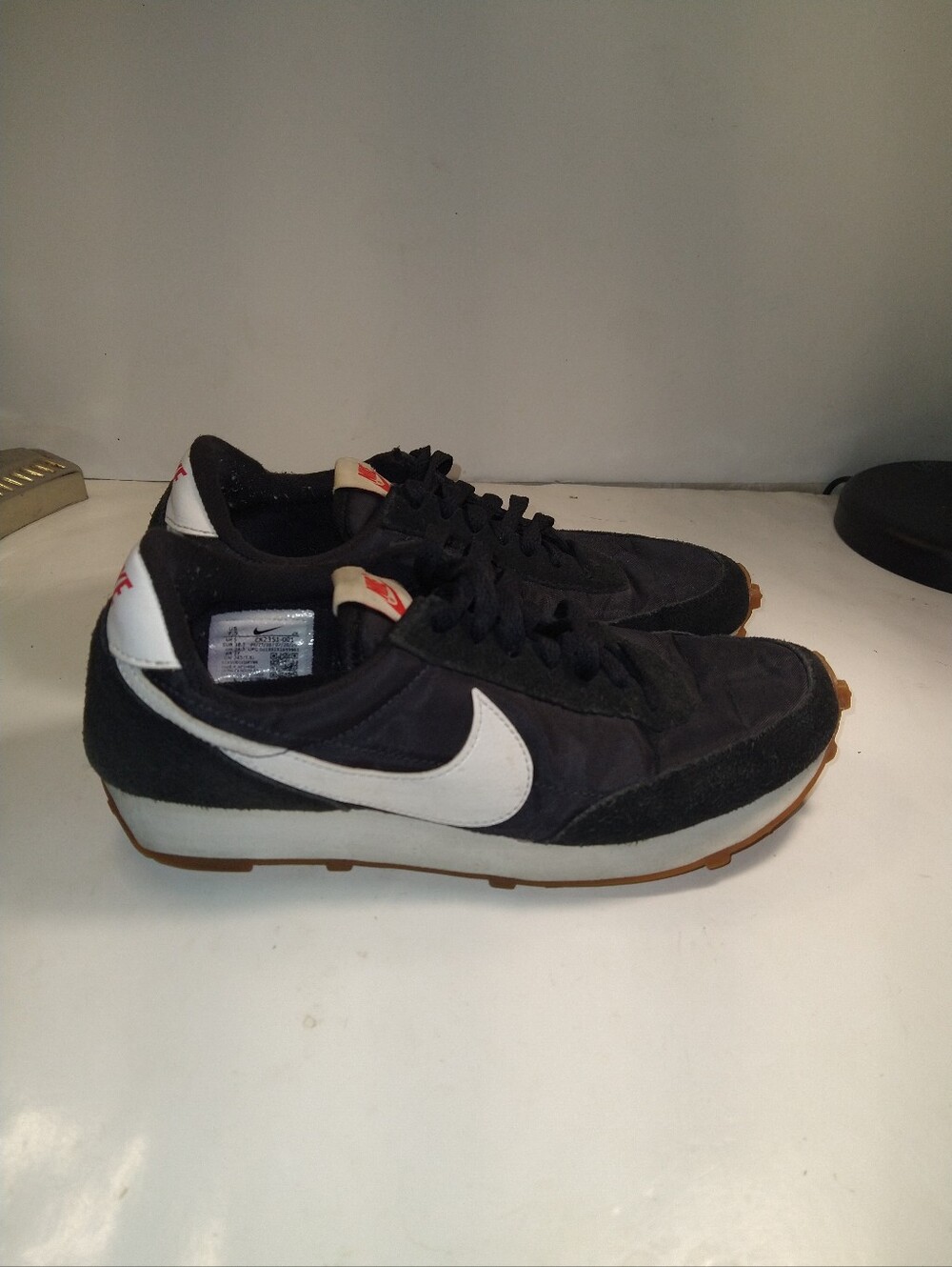 Nike Daybreak Black Summit Gum Sneakers Shoes Women's sz 7.5 (CK2351-001).